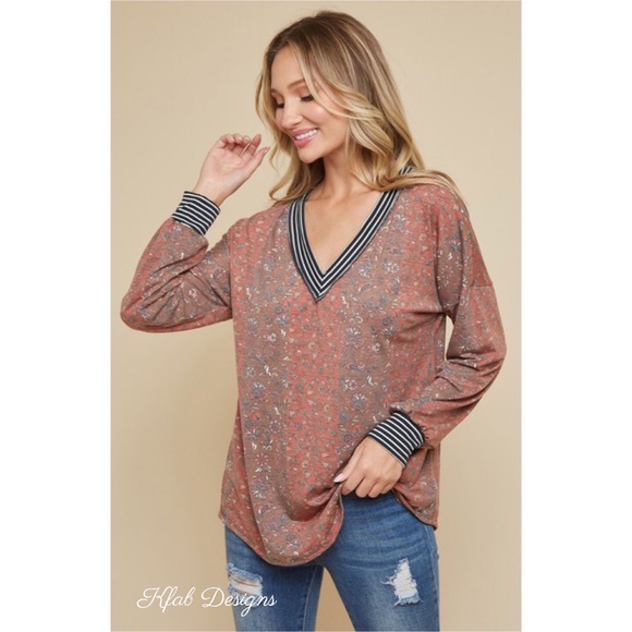 ❤️LAST 1! Boho V Neck Stripe Contrast Top! - Picture 5 of 9